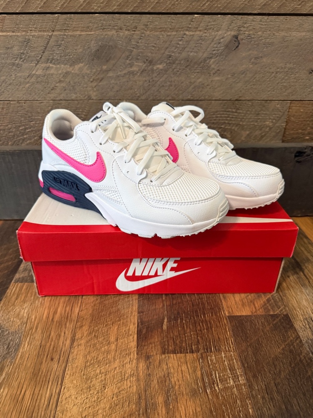 Nike Air Max Excee White Pink Blast Women’s Size 8.5 NWT